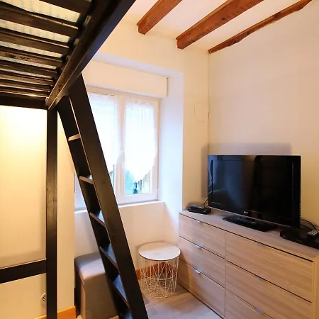 - T3 Avec Terrasse, Proche Centre, 5 Personnes - Fr-1-608-128 * לה בורבול